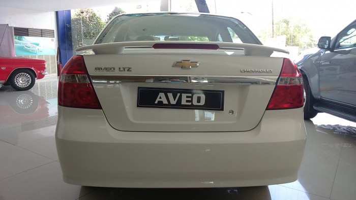 Chevrolet aveo nội thất rộng rãi, giá đặc biệt, cạnh tranh cao.