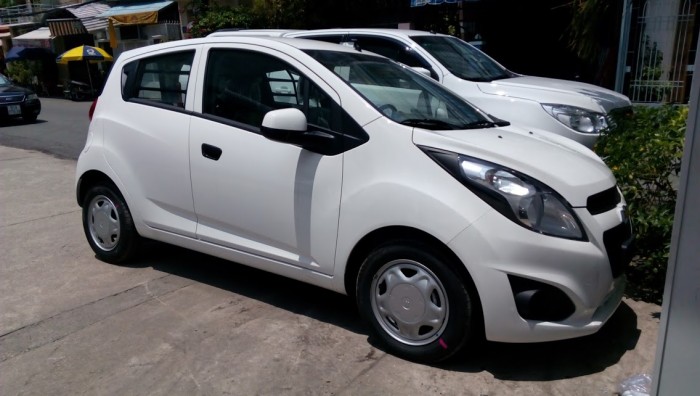 Chevrolet Spark Duo giá rẻ cho người mới biết lái xe