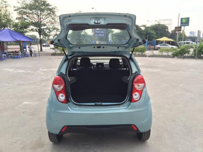 Chevrolet Spark Duo giá rẻ cho người mới biết lái xe