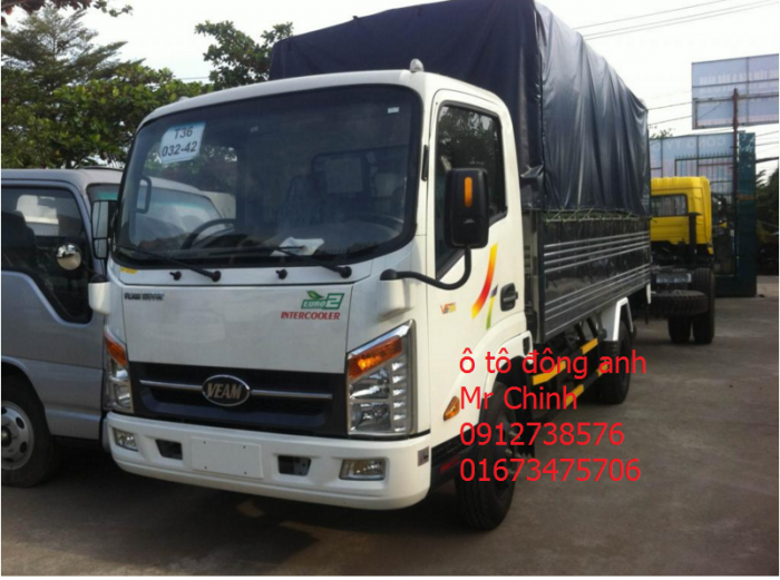Bán xe tải veam vt252 - 2,4 tấn thùng mui bạc, thùng kín, động cơ hyundai, khóa điện