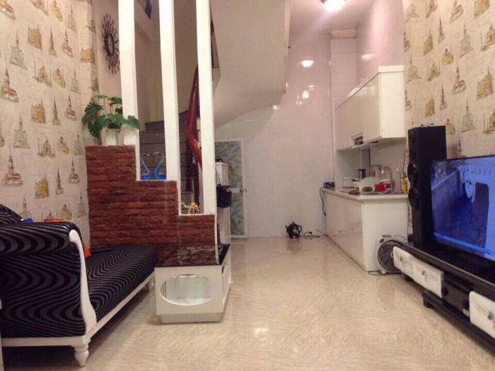 Bán gấp nhà ngõ 180 Phố Nguyễn Lương Bằng. DT 40m2x3t nhà 2 mặt thoáng  Giá 2.55 tỷ