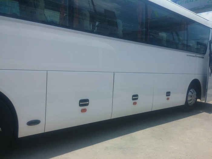 Bán xe 47 chỗ bầu hơi huế.