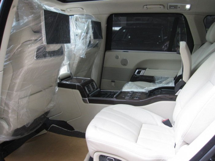 Bán xe LandRove Rang Rover Autobiography LWB 2015 Nhập Mỹ,màu đen