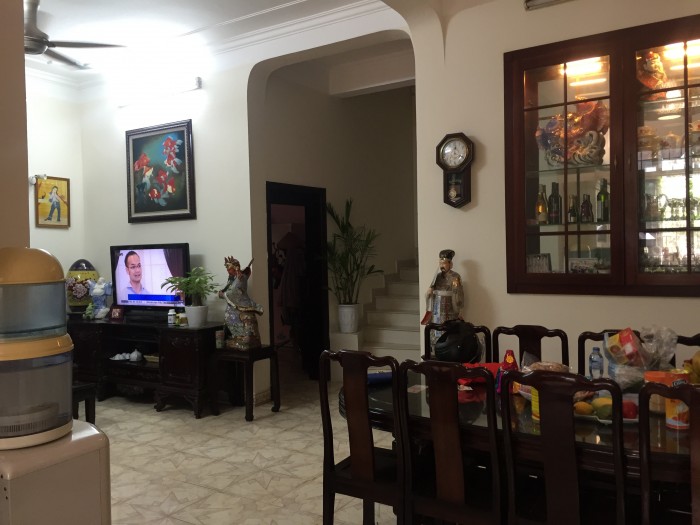 Bán nhà Chùa Láng, Láng Thượng , Đống Đa, DT66m2x5 tầng, giá 4.8 tỷ oto cách nhà 20m