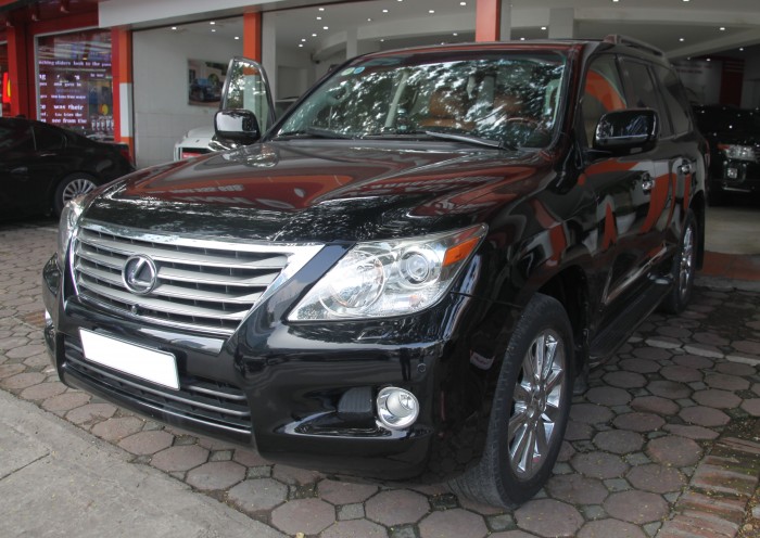 Lexus LX 570 mầu đen nhập nhật 2008