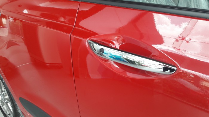 Hàng mới về cập cảng Hyundai Grand i10 1.2AT đỏ, giá tốt bất ngờ