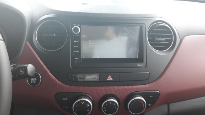 Hàng mới về cập cảng Hyundai Grand i10 1.2AT đỏ, giá tốt bất ngờ