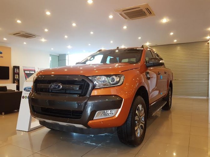 Bán Ford Ranger Wildtrak 3.2 AT 4x4, màu cam, mới 100%, nhập khẩu Thái Lan