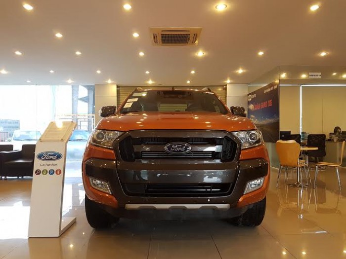 Bán Ford Ranger Wildtrak 3.2 AT 4x4, màu cam, mới 100%, nhập khẩu Thái Lan