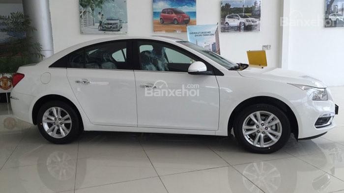 Chevrolet Cruze LT 2016 giá tốt, liên hệ ngay để được tư vấn tốt nhất