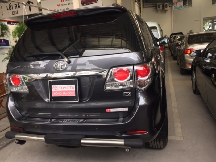 Bán xe fortuner 1 cầu màu xám 2014