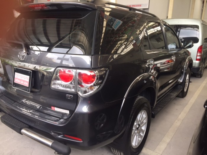 Bán xe fortuner 1 cầu màu xám 2014