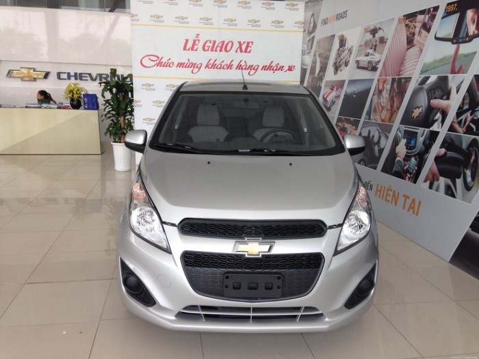 Xe chạy Uber Chevrolet Spark giá rẻ gọi ngay