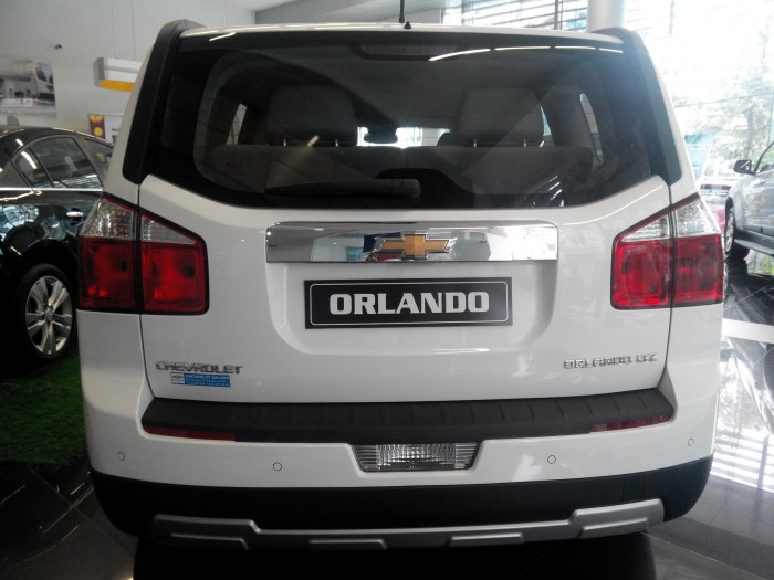 Xe 7 chỗ Chevrolet Orlando xã hàng giá gốc gọi ngay