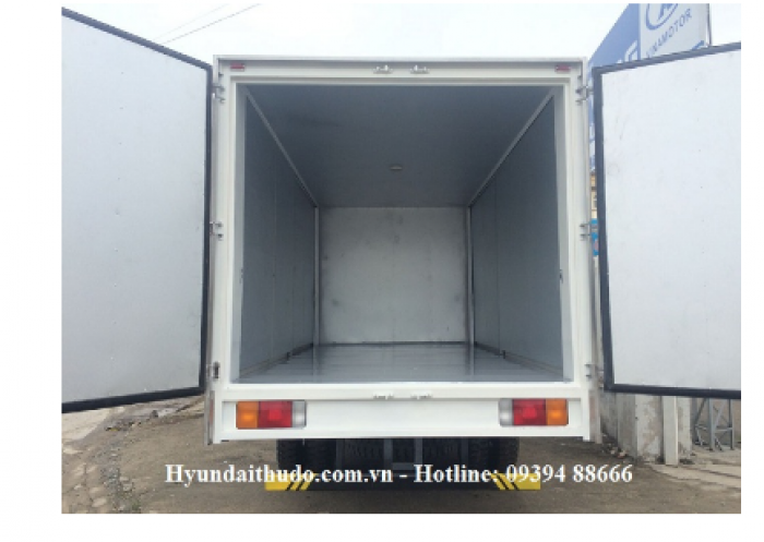 Xe tải HD600 trọng tải 5,3 tấn thùng kín
