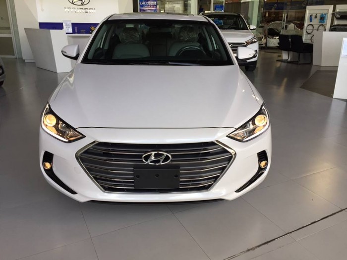 Bán xe Hyundai Elantra 2016