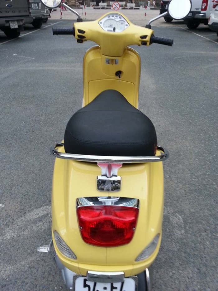 Piaggio Vespa LX 125cc Vàng Phiên Bản Trái Táo Tuyệt Đẹp - Nguyên Zin 100%