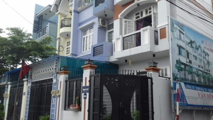 Bán Nhà Phố Liền Kề Đường QL13 Hiệp Bình Phước - Thủ Đức