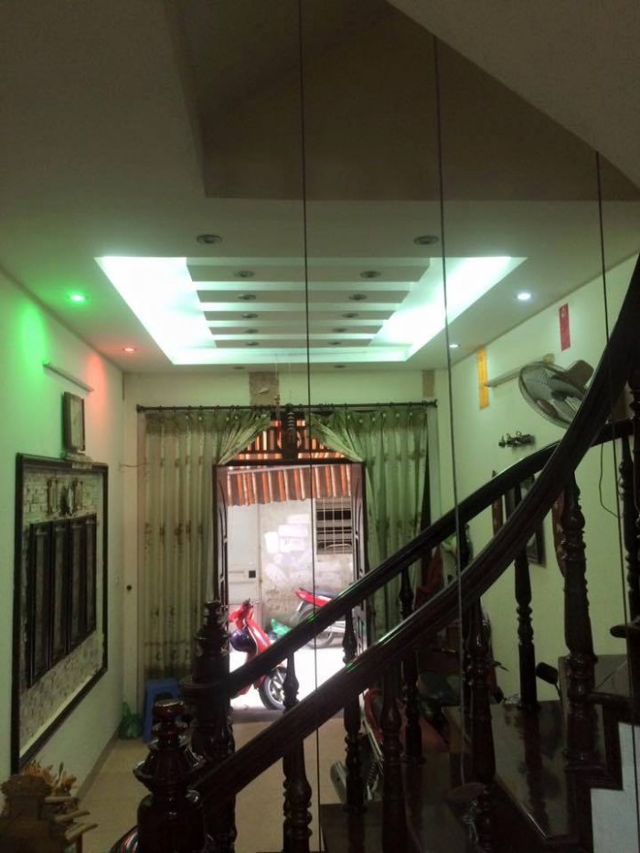 Bán nhà tuyệt đẹp Tô vĩnh Diện, dt 40m2, 6 tầng, giá 5,2 tỷ