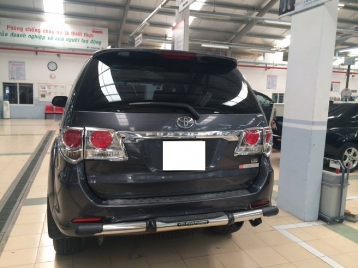 Bán xe fortuner dầu màu xám 2014