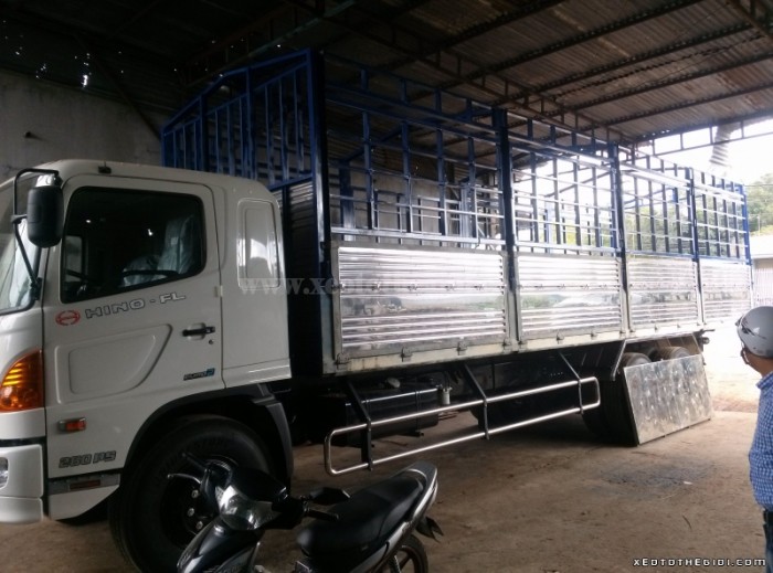 Hino FL8JTSA 15 tấn 3 chân Thùng dài 7,8 m, Bán xe tải trả góp