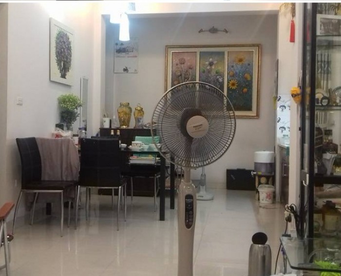 Bán nhà đẹp Nguyễn Lương Bằng, DT 60m2. Giá 4,5 tỷ.