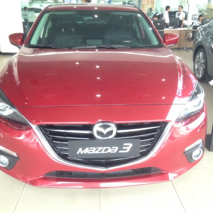MAZDA 3 2.0, giao xe nhận quà liền tay