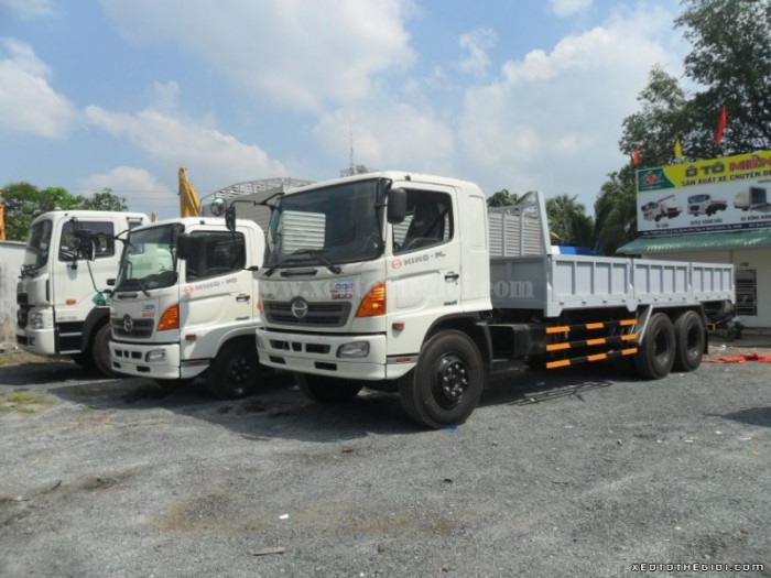 Bán xe tải Hino FL8JTSL 16 tấn thùng lửng 9m2 2016 giá 1 tỷ 540 triệu