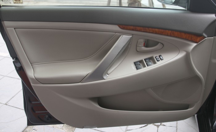 Cần bán Toyota Camry 2.4G 2007