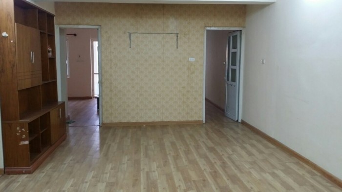 Bán nhà khu  tập thể tầng 1, Thành Công, Nguyên Hồng, Ba Đình, 40m2 giá 1,8 tỷ kinh doanh rất tốt