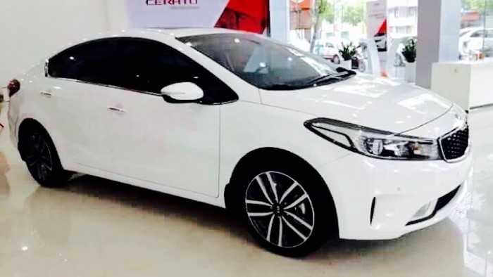 Kia Cerato số tự động giá rẻ nhất