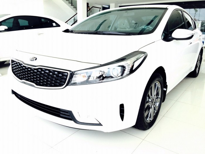 Kia Cerato số tự động giá rẻ nhất