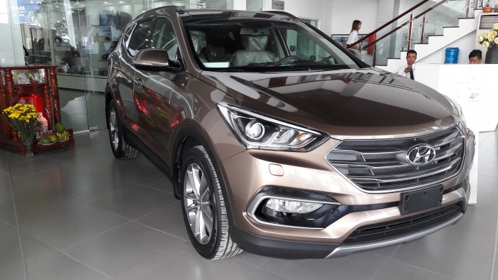 Cam kết giá tốt nhất kèm ưu đãi cực khủng chỉ với 250tr là rinh ngay Hyundai Santafe 2016 đen lịch lãm, sang trọng , trẻ trung