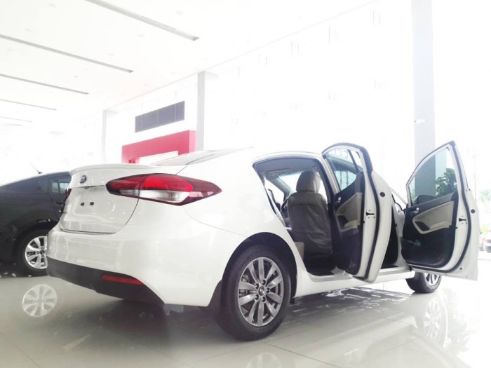 Bán xe kia cerato-k3 giá rẻ