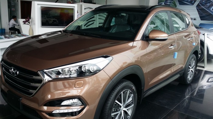Cam kết giá tốt nhất Hyundai Tucson 2016 nâu đồng, chỉ 205tr có xe trong tầm tay, thủ tục nhanh gọn.