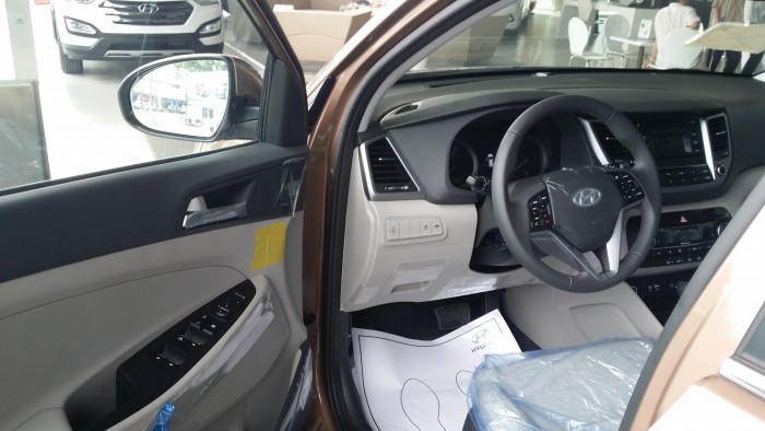 Cam kết giá tốt nhất Hyundai Tucson 2016 nâu đồng, chỉ 205tr có xe trong tầm tay, thủ tục nhanh gọn.