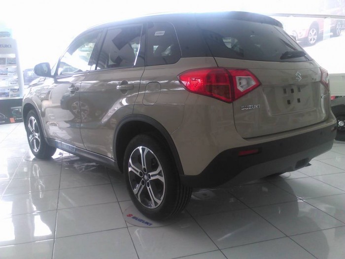 Suzuki Vitara - 5 chỗ.Nhập Khẩu