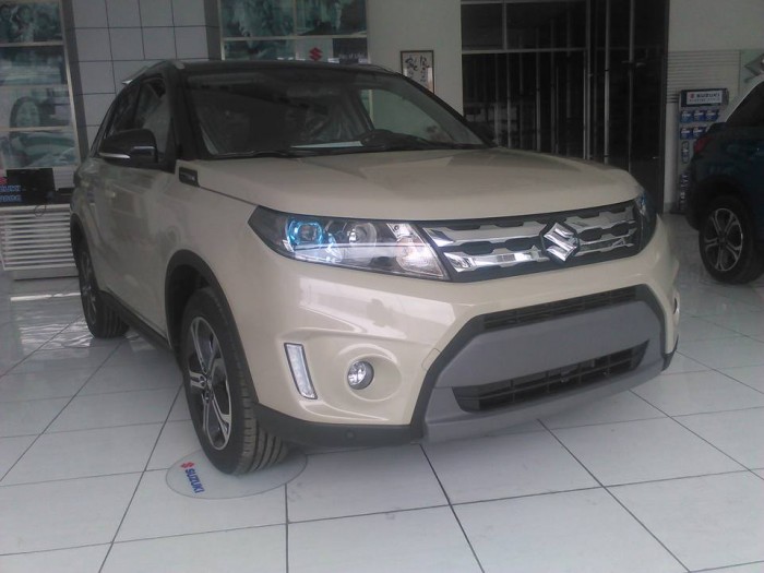 Suzuki Vitara - 5 chỗ.Nhập Khẩu