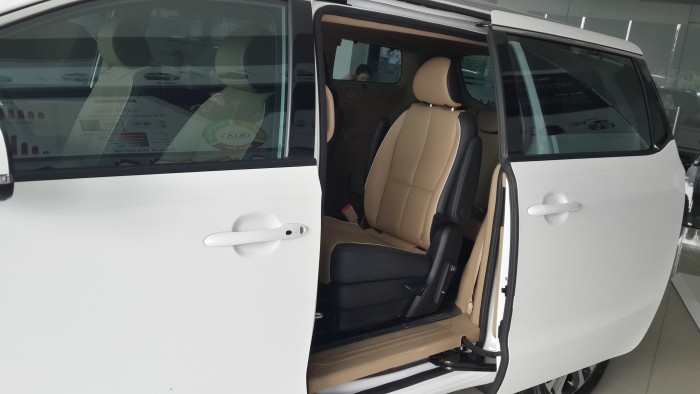 Xe du lịch KIA 7 chỗ SEDONA-Bến Tre