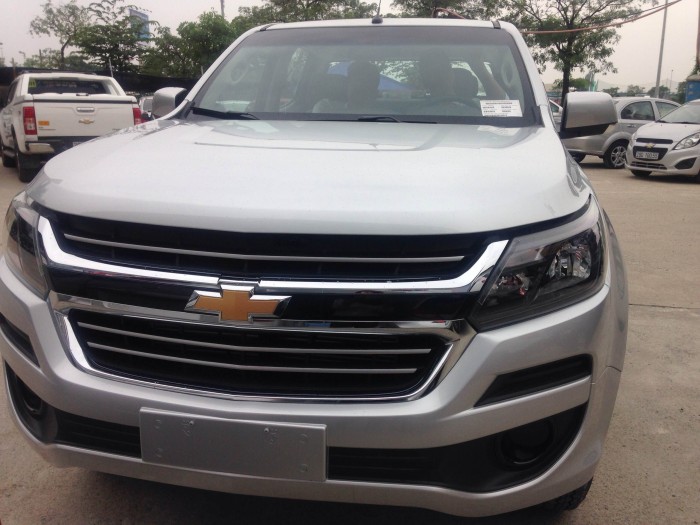Bán Chevrolet Colorado LT  số sàn , xe nhập khẩu Thái Lan, đủ màu, giao ngay, giá ưu đãi lớn