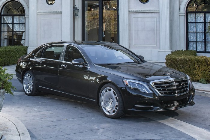 Mercedes Maybach S600 có xe giao ngay