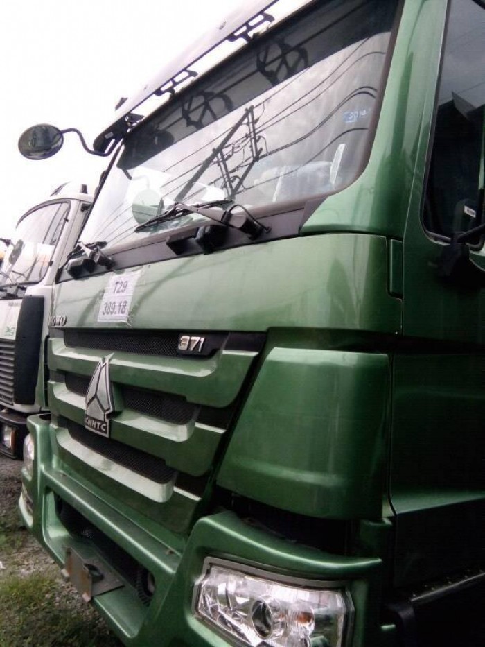 Xe ben howo 3 chân nhập khẩu nguyên chiếc 371hp 10,3m3