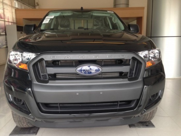 Bán xe Ford Ranger XL 4x4 MT màu đen, Hỗ trợ trả góp, Giá rẻ nhất