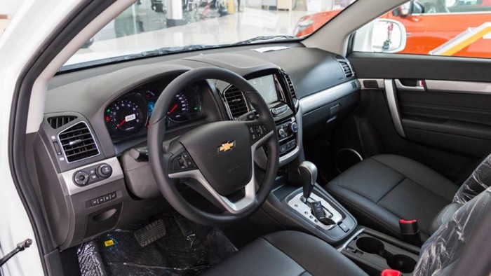 Bán xe Chevrolet Captiva 2.4L, khuyến mãi đăc biệt khi đặt cọc trước 30/10/2016