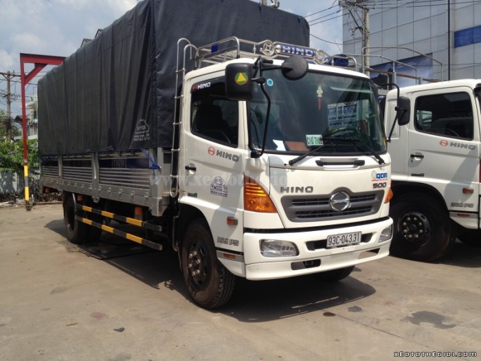 Bán xe tải Hino FC9JJSW xe mới, màu trắng, xe tải 6 tấn Hino
