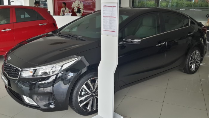 Xe du lịch KIA CERATO 5 chỗ- Bến Tre
