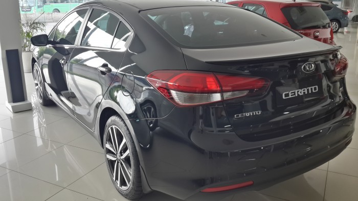 Xe du lịch KIA CERATO 5 chỗ- Bến Tre