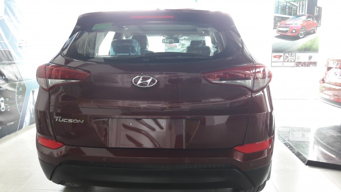 Bán Hyundai Tucson 2016 đỏ, hỗ trợ tối đa 85%, gọi ngay để được hỗ trợ tốt nhất