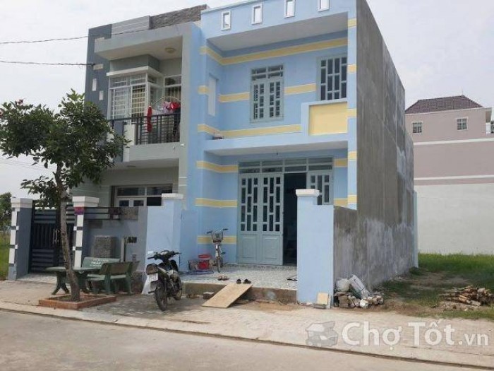 Tôi cần bán nhà mới xây gấp giá rẻ sổ hồng riêng