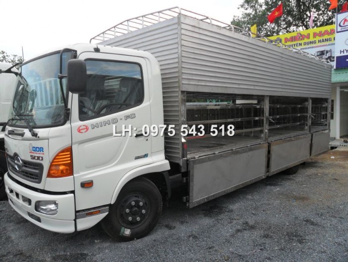 Bán xe tải 6 tấn  chở Heo Hino FC thùng dài 6.8m, có sẵn giao ngay